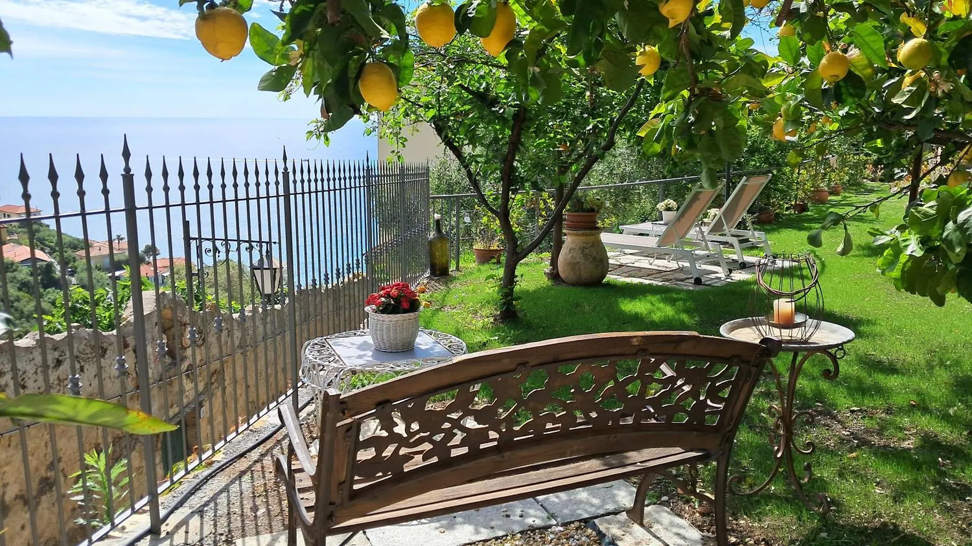 Florinda Lemon'S Suite Cervo 0*,  Italy